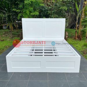 tempat tidur minimalis warna putih