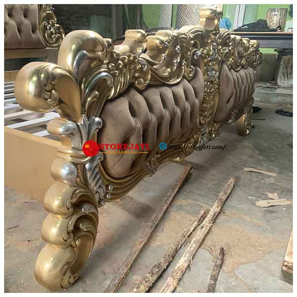 desain tempat tidur ukir jepara mewah