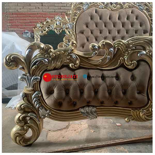 foto tempat tidur ukir jepara mewah