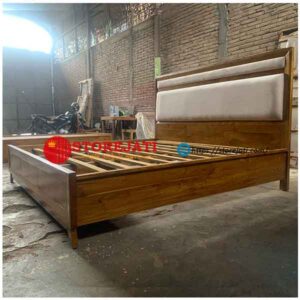 tempat tidur minimalis laci