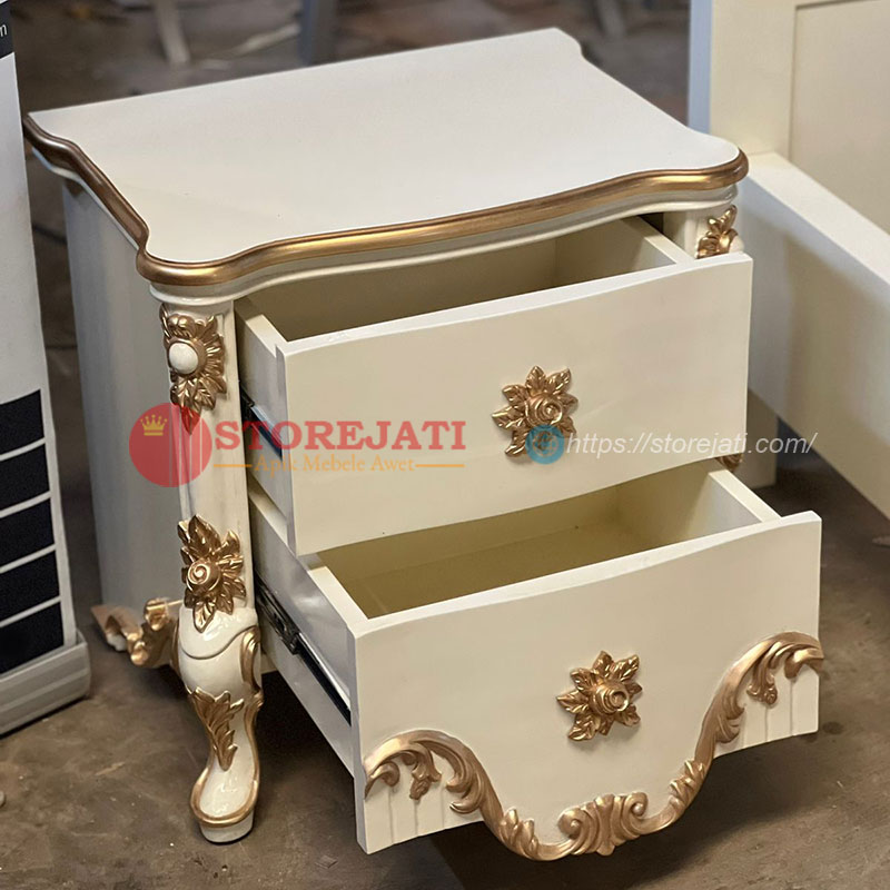 desain meja kecil untuk kamar